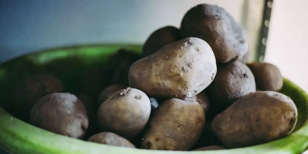 Why Do Potatoes Turn Black When Exposed to Air?